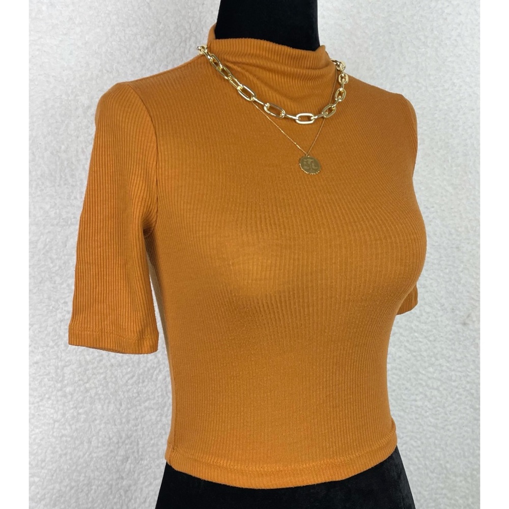 FOREVER 21 • Rust Orange Ribbed Mock-neck Crop Top, XS - Picture 3 of 10